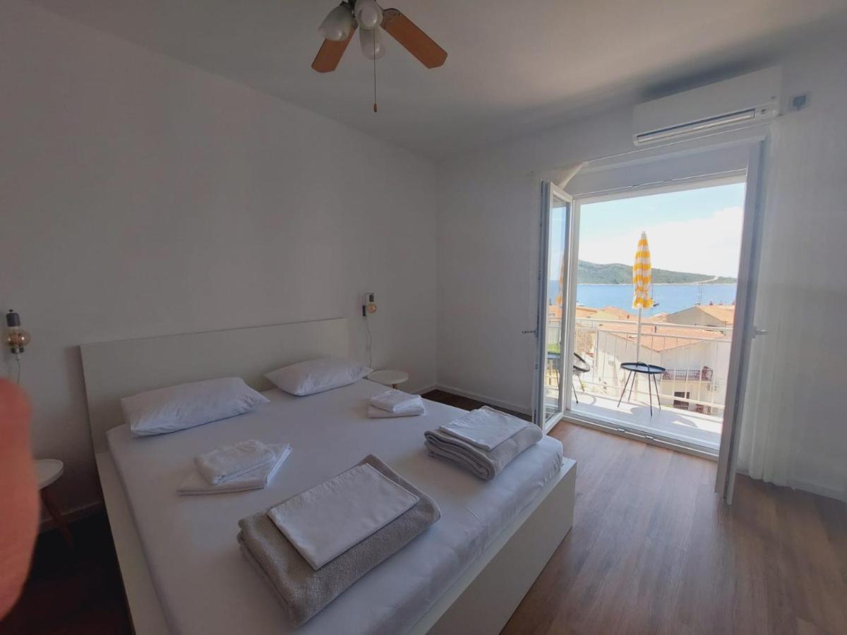 Vinko Rooms Примоштен Екстер'єр фото