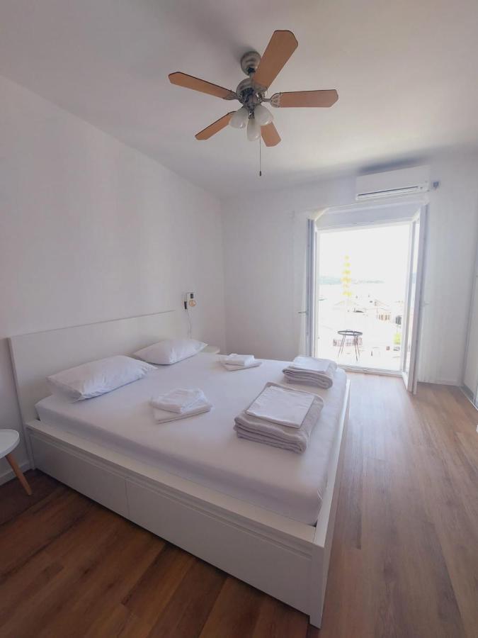 Vinko Rooms Примоштен Екстер'єр фото