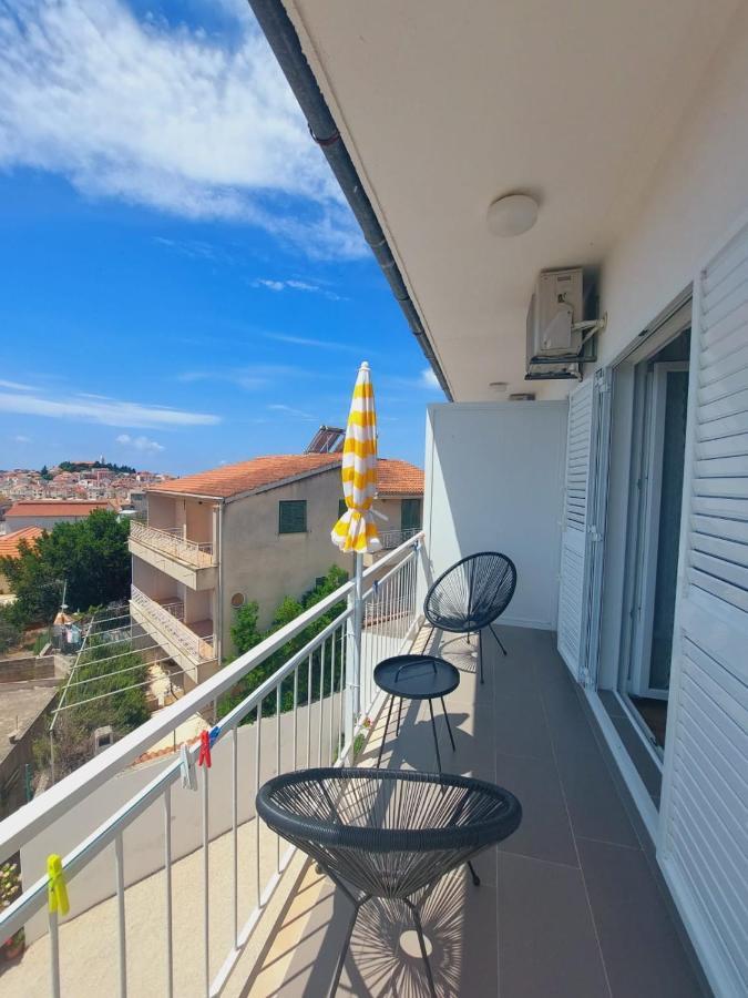 Vinko Rooms Примоштен Екстер'єр фото