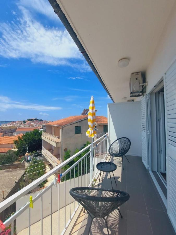 Vinko Rooms Примоштен Екстер'єр фото