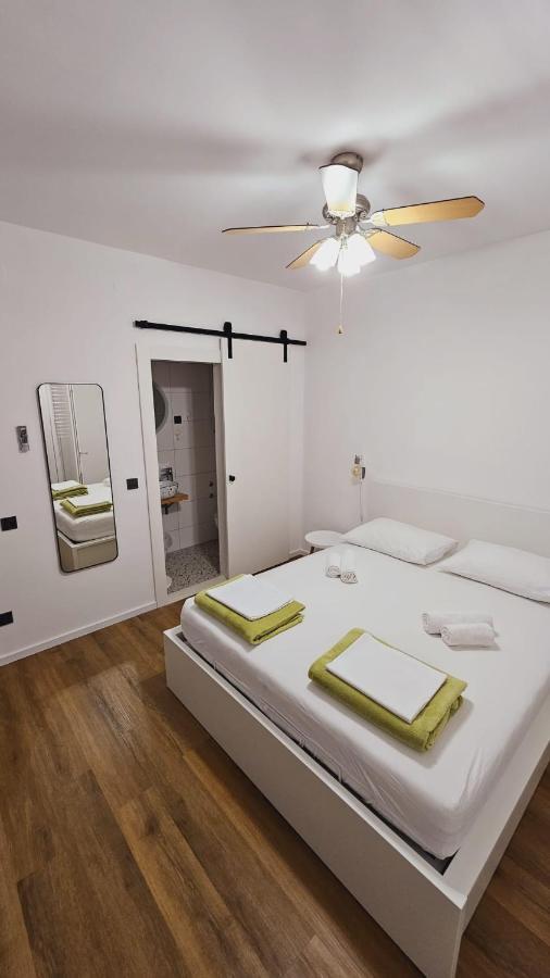 Vinko Rooms Примоштен Екстер'єр фото
